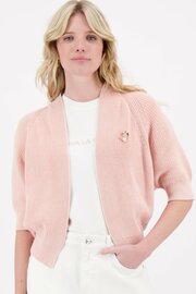 Zusss vest soft pink met vleermuis mouwen met broche