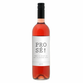 Fles met ros&eacute; omdat er altijd wel wat te vieren valt