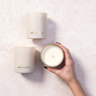 Ted Sparks geurkaars demi pear &amp; gardenia