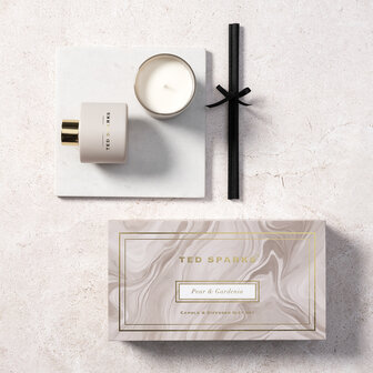 Ted Sparks giftset geurkaars en diffuser pear &amp; gardenia