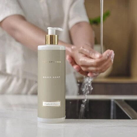 Ted Sparks hand giftset tonka & pepper