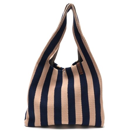 Lot83 shopper Lois 45